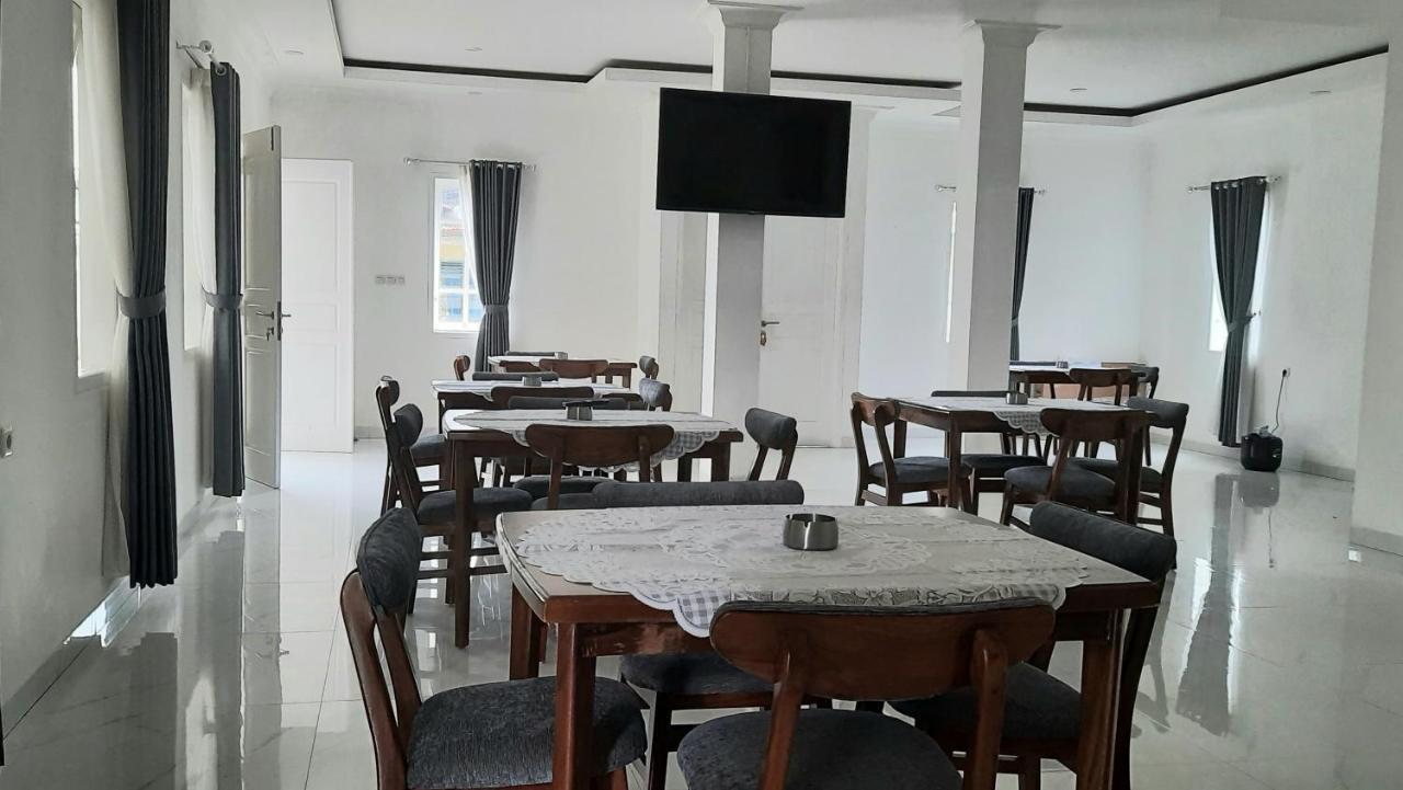 Hotel Wisma Mangurna Dolok Sanggul Екстер'єр фото