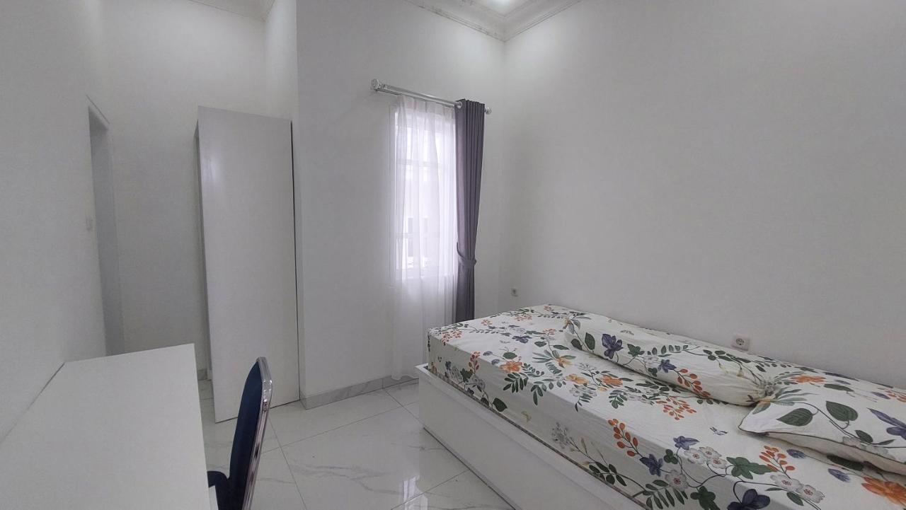 Hotel Wisma Mangurna Dolok Sanggul Екстер'єр фото