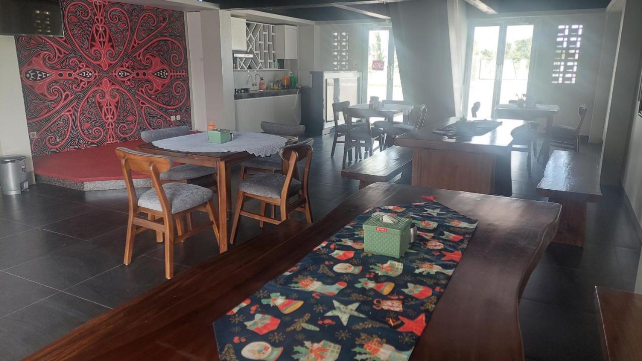 Hotel Wisma Mangurna Dolok Sanggul Екстер'єр фото