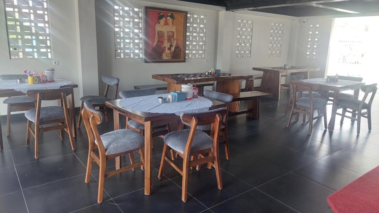 Hotel Wisma Mangurna Dolok Sanggul Екстер'єр фото