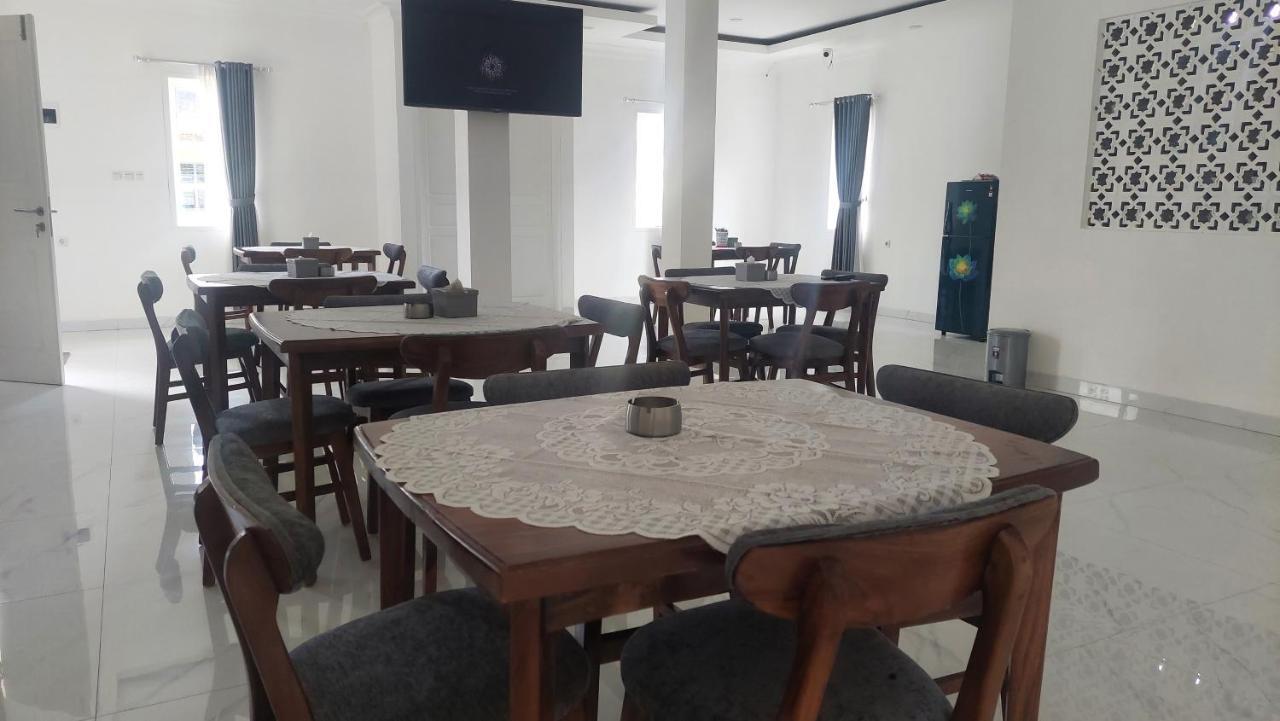 Hotel Wisma Mangurna Dolok Sanggul Екстер'єр фото